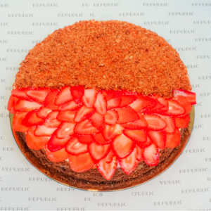 Strawberry Cake (Large)